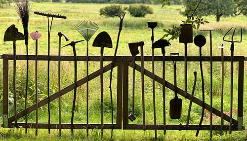 tools used in lawn displayed in the gate